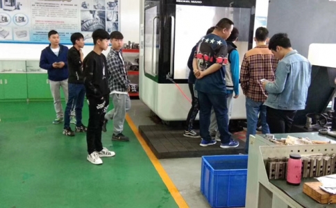 每月定期到高訓中心進行實操實習